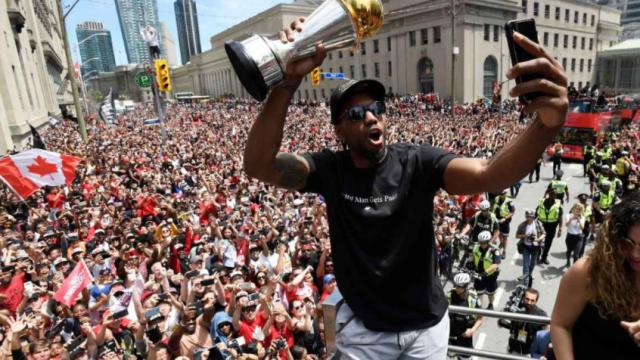 开云官网-ESPN20年15大交易（上）莱昂纳德加内特带来冠军